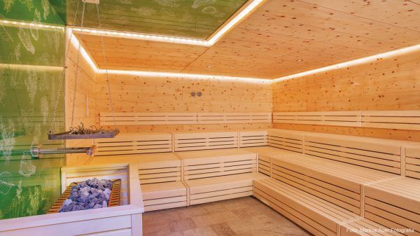 Produktdesign Sauna Kräuter Zirben Sauna für Thermenresort Bad Schallerbach